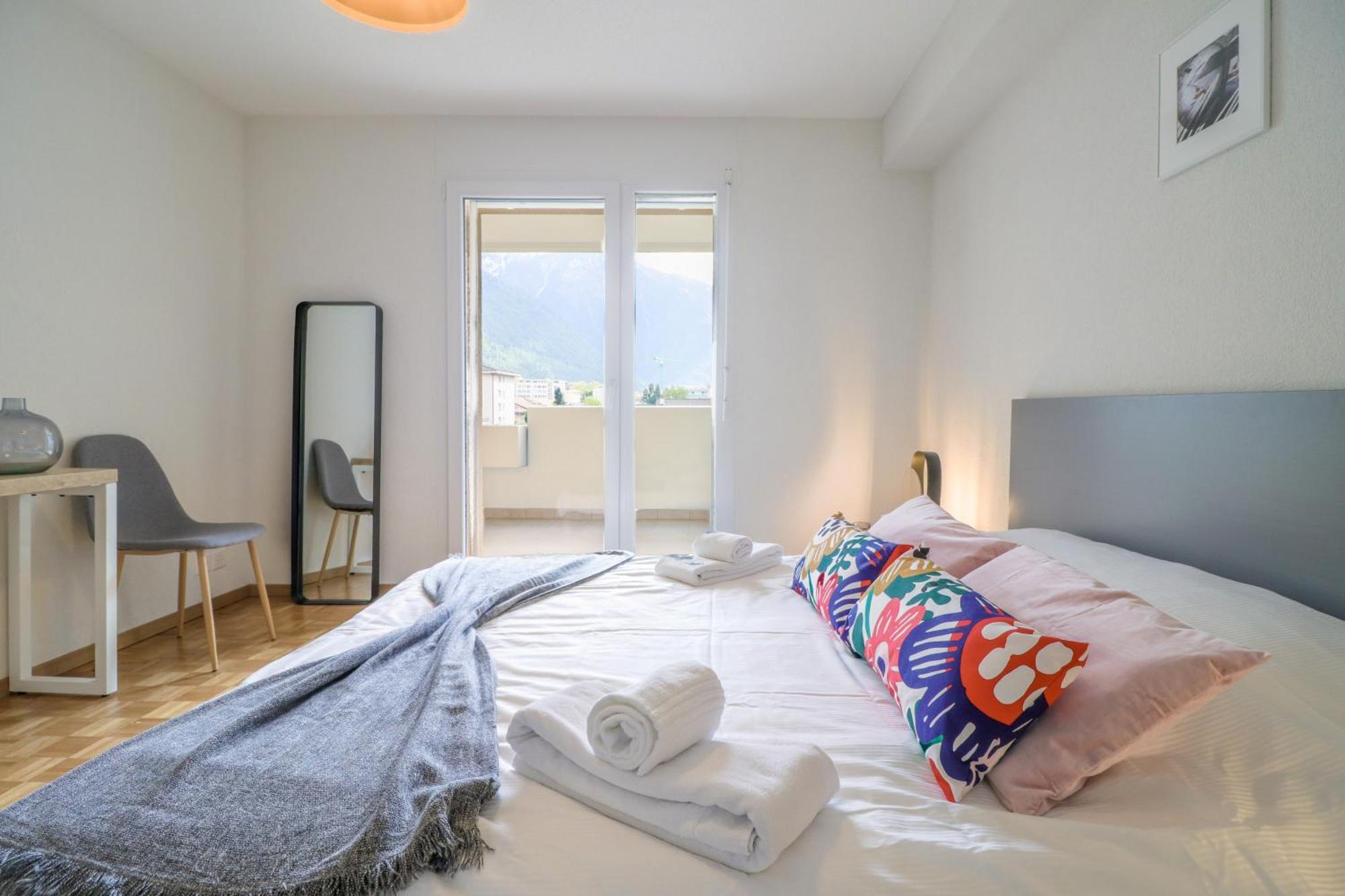 Modern Apartment Close To Martigny Train Station Kültér fotó